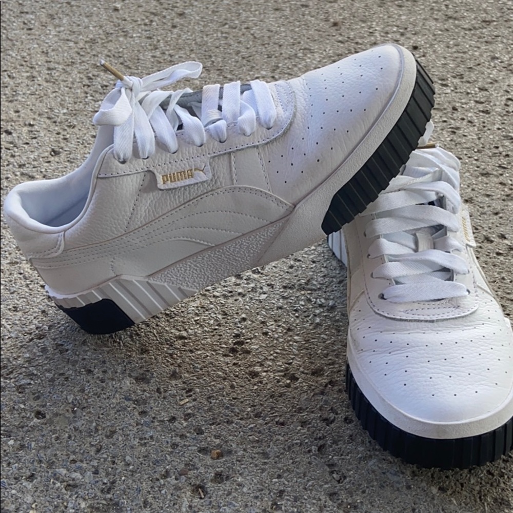 Puma Sneakers